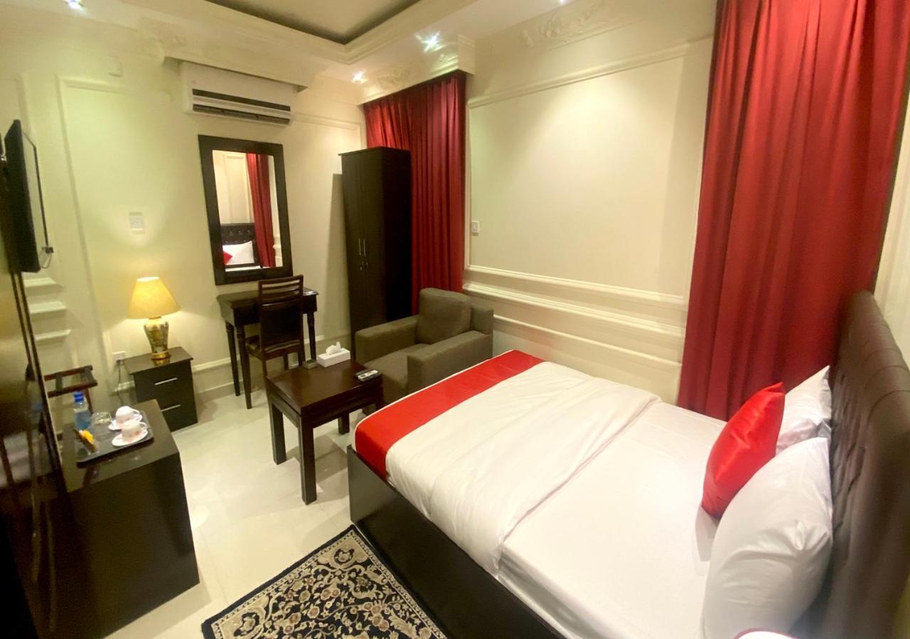 Majestic Hotel Doha Exterior photo