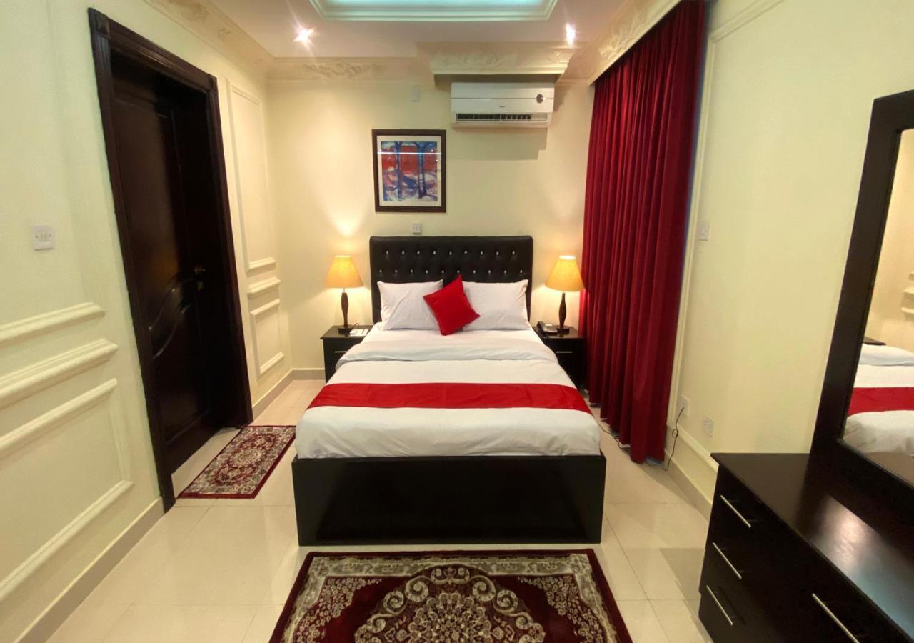Majestic Hotel Doha Exterior photo