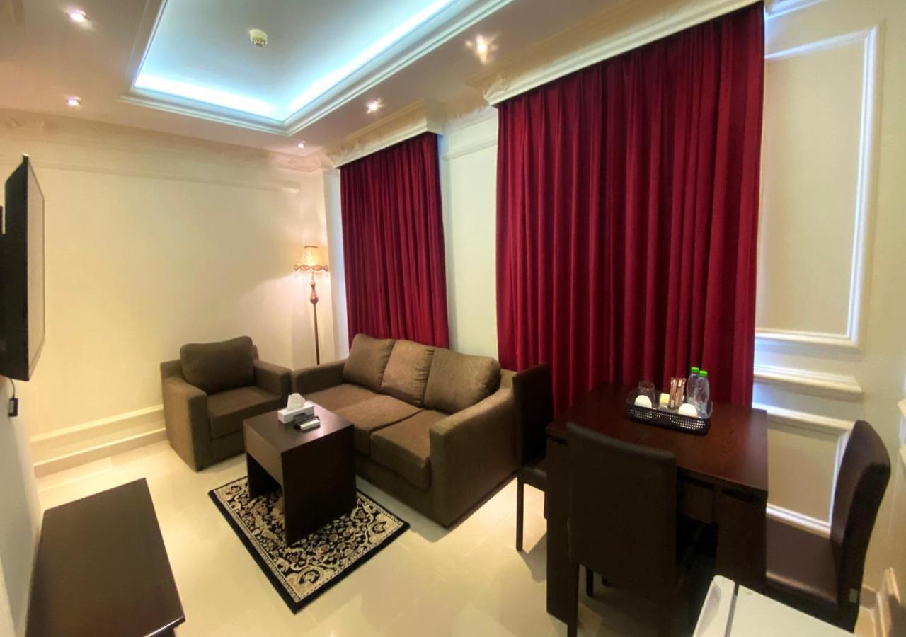 Majestic Hotel Doha Exterior photo