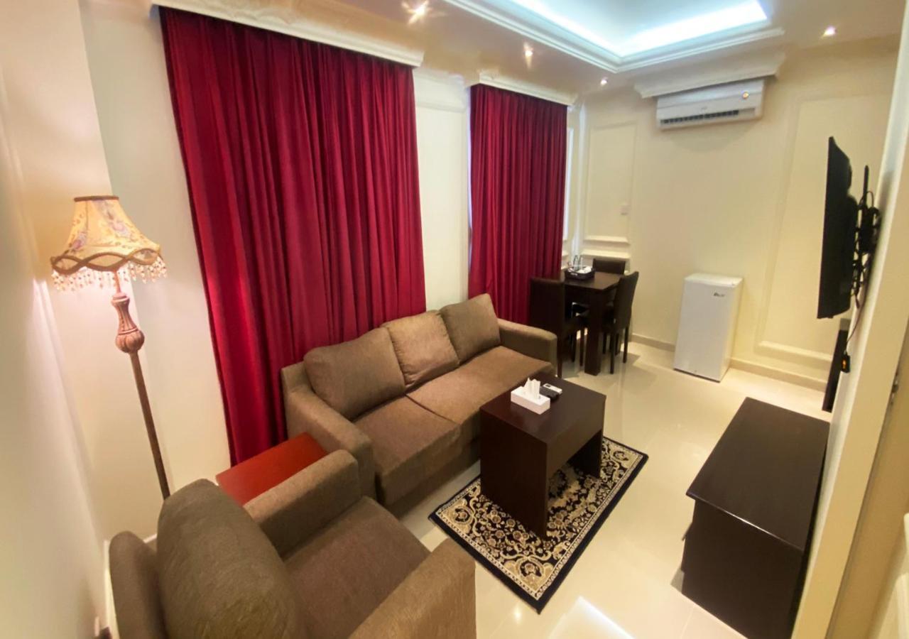 Majestic Hotel Doha Exterior photo
